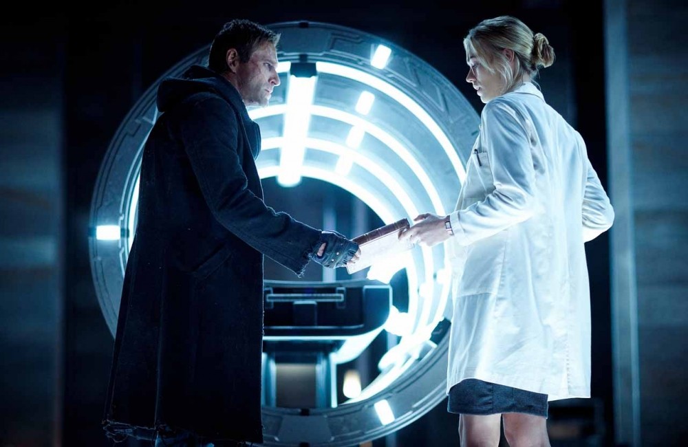 Aaron Eckhart stars as Adam and Yvonne Strahovski stars as Terra in Lionsgate Films' I, Frankenstein (2014)