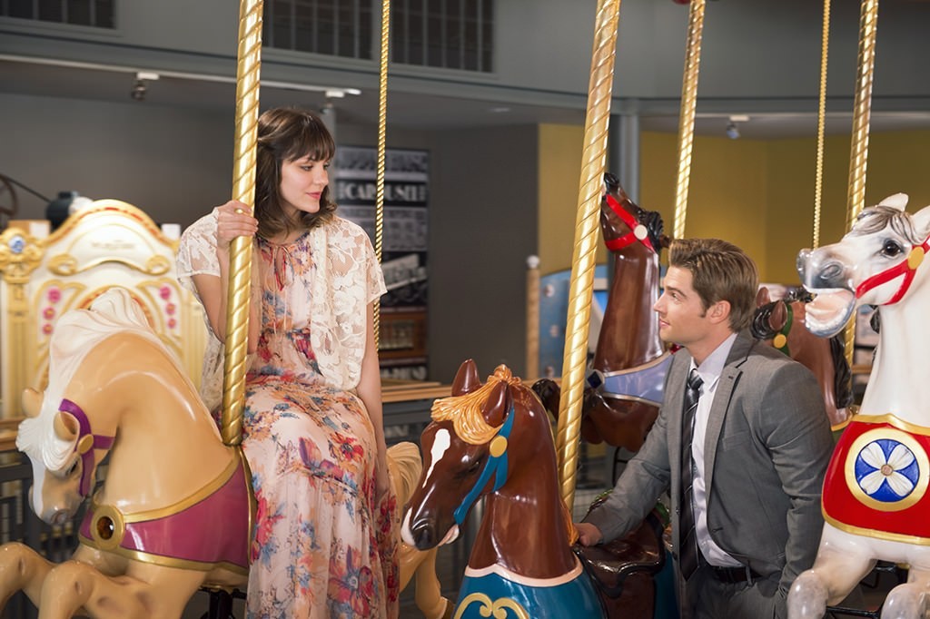 Katharine McPhee stars as Natalie Russo and Mike Vogel stars as Nick Smith in ABC's In My Dreams (2014)