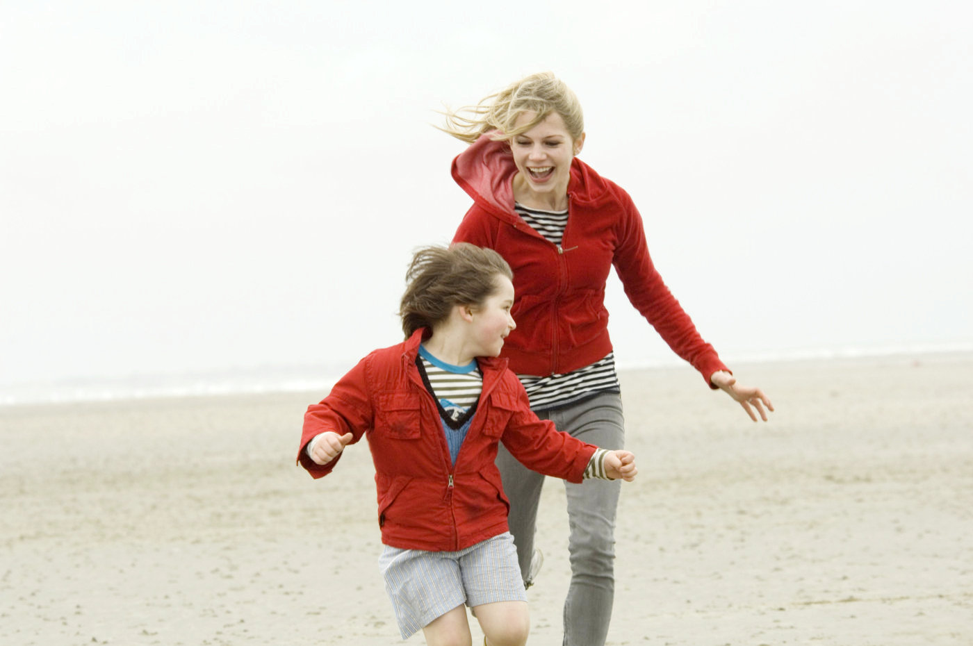 Sidney Johnston stars as The Boy and Michelle Williams stars as Young Mother in Aramid Entertainment Fund's Incendiary (2008)