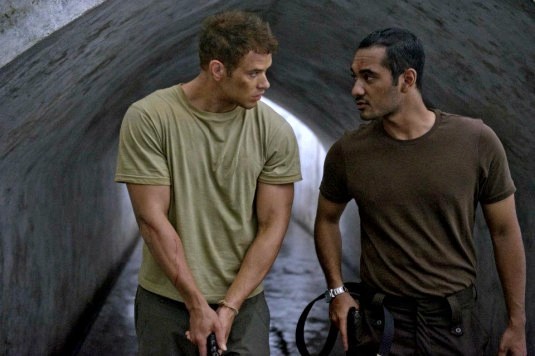 Kellan Lultz dan Ario Bayu dalam film. (aceshowbiz.com )