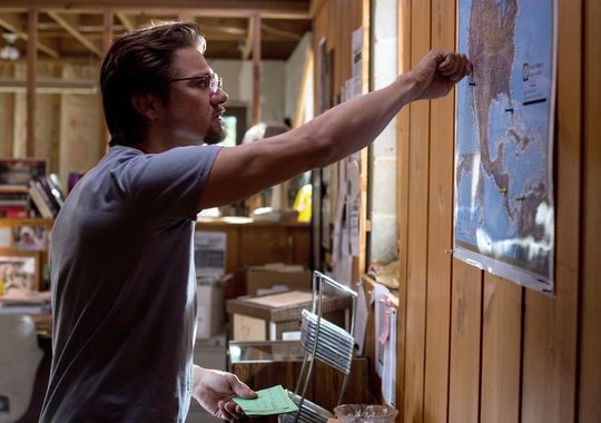 Jeremy Renner 	stars as Gary Webb in Focus Features' Kill the Messenger (2014)
