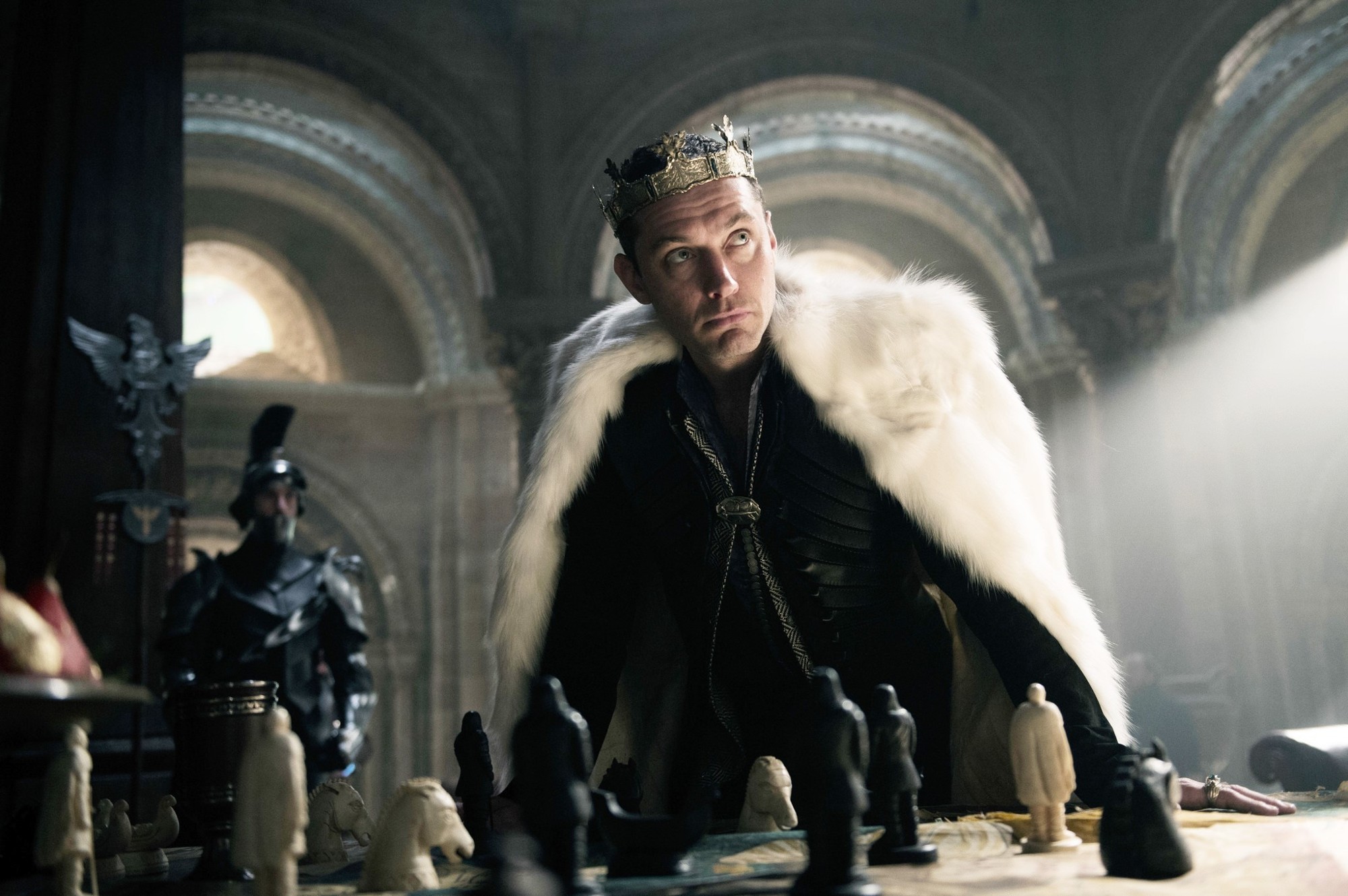 Jude Law stars as Vortigern in Warner Bros. Pictures' King Arthur: Legend of the Sword (2017)