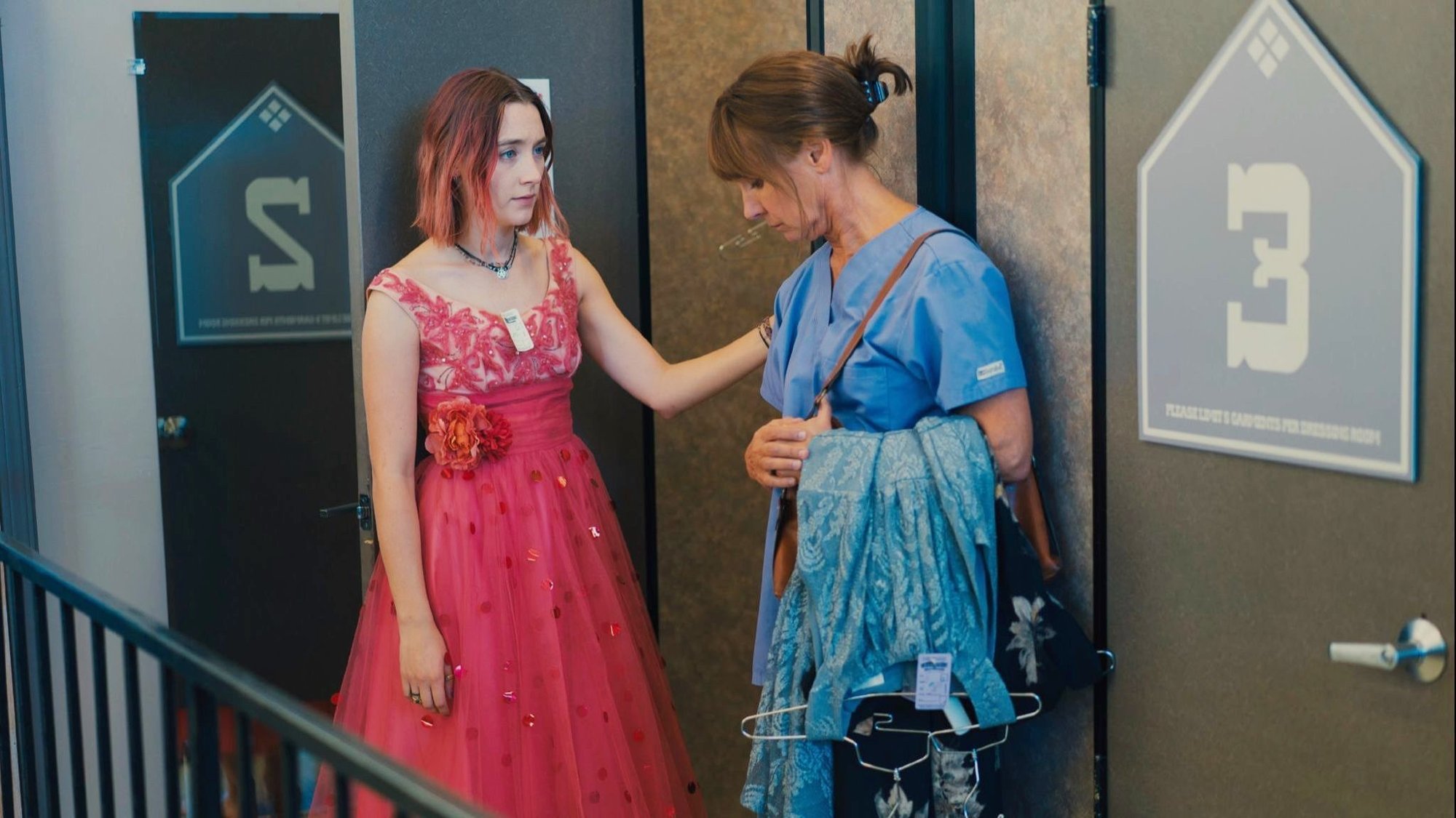 Lady Bird (2017) Pictures, Trailer, Reviews, News, DVD and Soundtrack