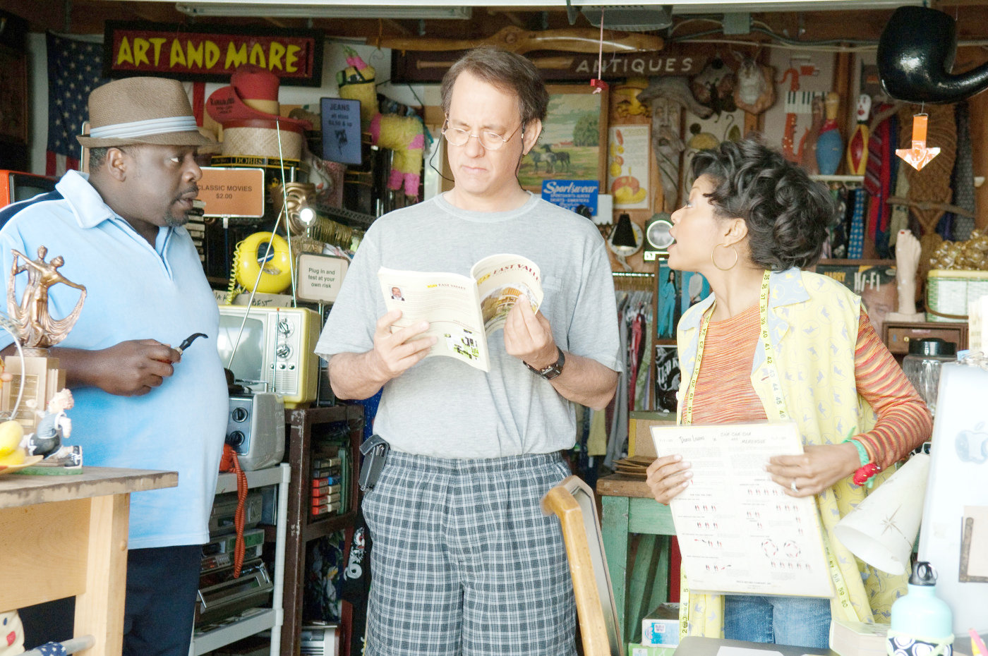 Cedric the Entertainer, Tom Hanks and Taraji P. Henson in Universal Pictures' Larry Crowne (2011)