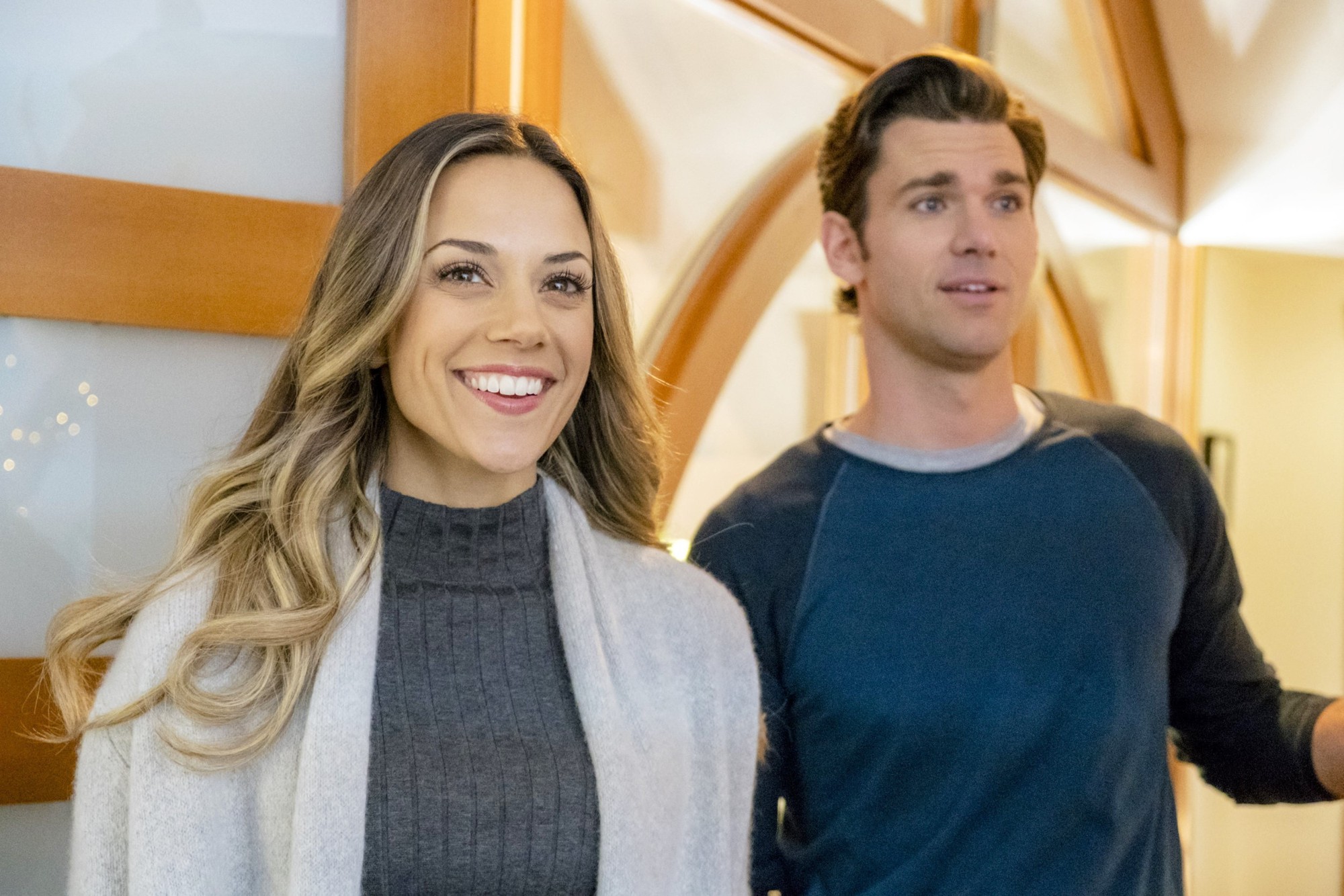 Jana Kramer stars as Julia and Kevin McGarry stars as Owen in Hallmark Channel's Love at First Bark (2017)