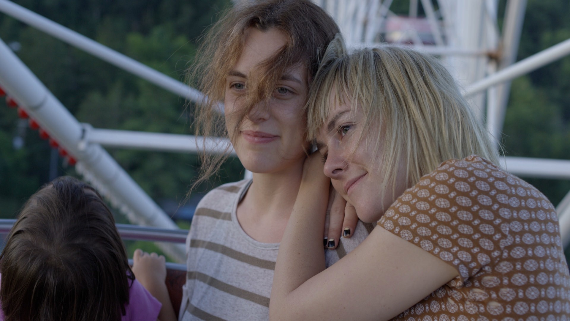 Riley Keough and Amy Seimetz in Strand Releasing's Lovesong (2017)