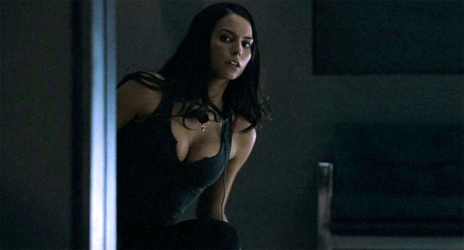 Genesis Rodriguez....Je viens découter le film Man on a Ledge et woow a cha...