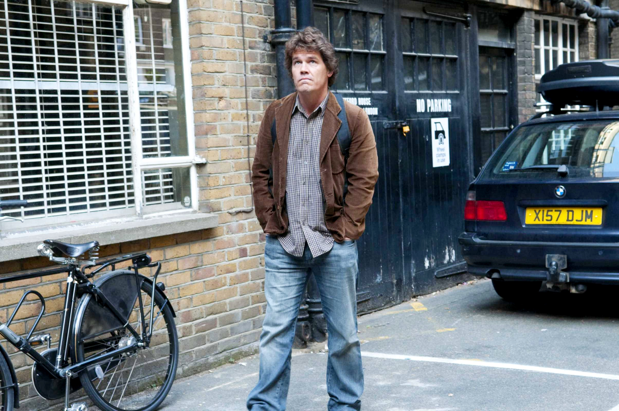 Josh Brolin stars as Roy in Sony Pictures Classics' You Will Meet a Tall Dark Stranger (2010)