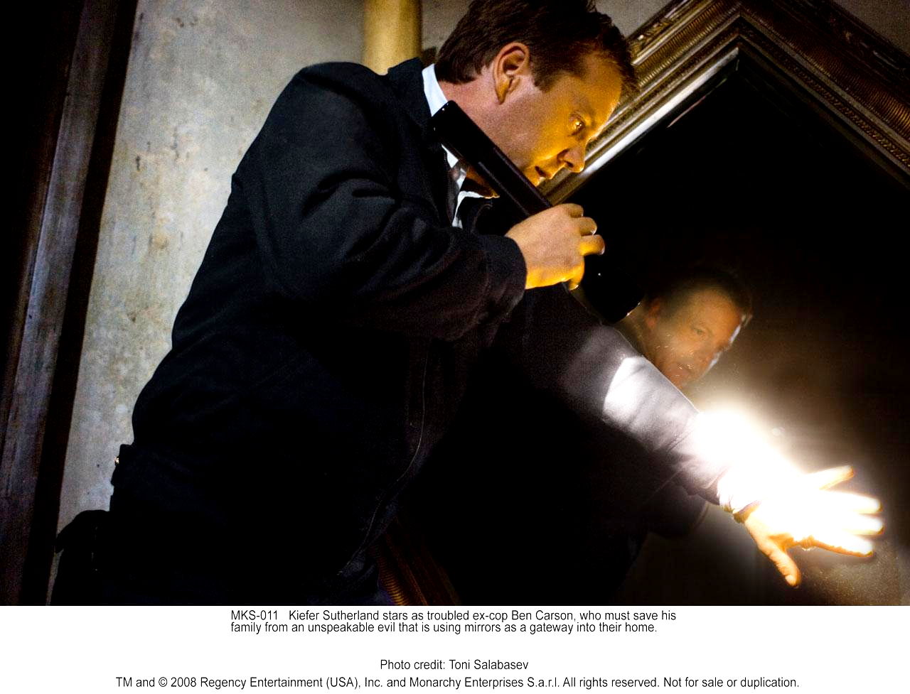 Kiefer Sutherland stars as Ben Carson in The 20th Century Fox's Mirrors (2008). Photo credit by Toni Salabasev.