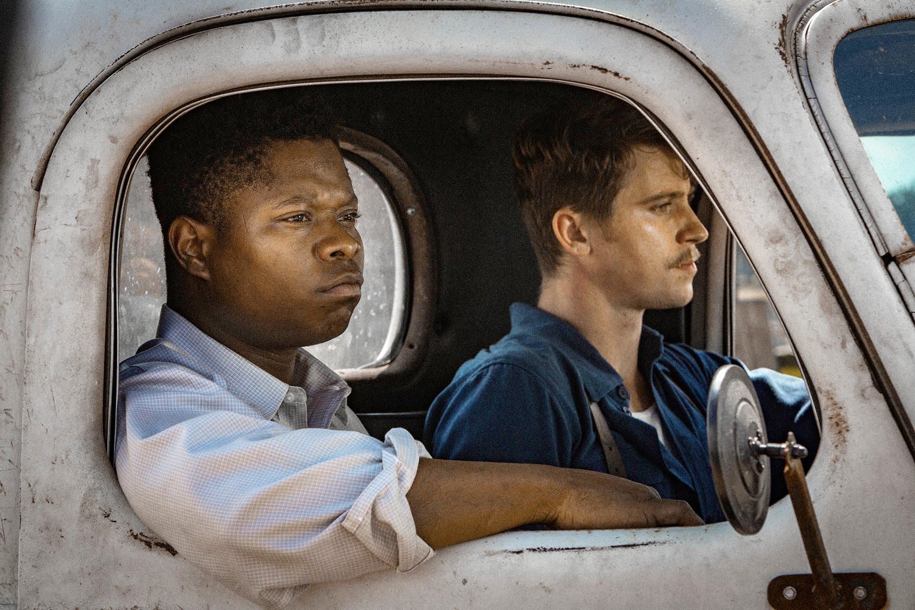 Jason Mitchell stars as Ronsel Jackson and Garrett Hedlund stars as Jamie McAllan in Netflix's Mudbound (2017)