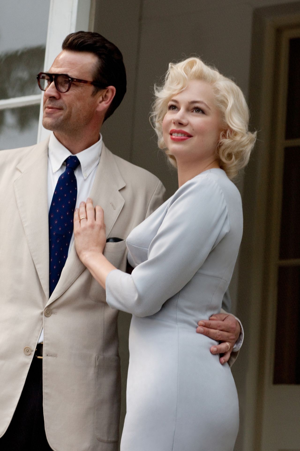 Dougray Scott stars as Arthur Miller and Michelle Williams stars as Marilyn Monroe in The Weinstein Company's My Week with Marilyn (2011). Photo credit by Laurence Cendrowicz.