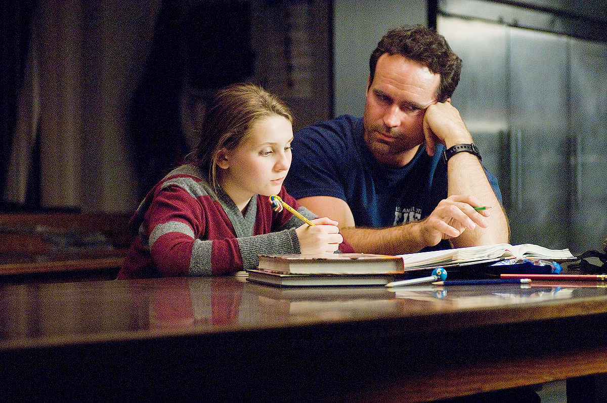 Abigail Breslin stars as Andromeda 'Anna' Fitzgerald and Jason Patric stars as Brian Fitzgerald in New Line Cinema's My Sister's Keeper (2009)