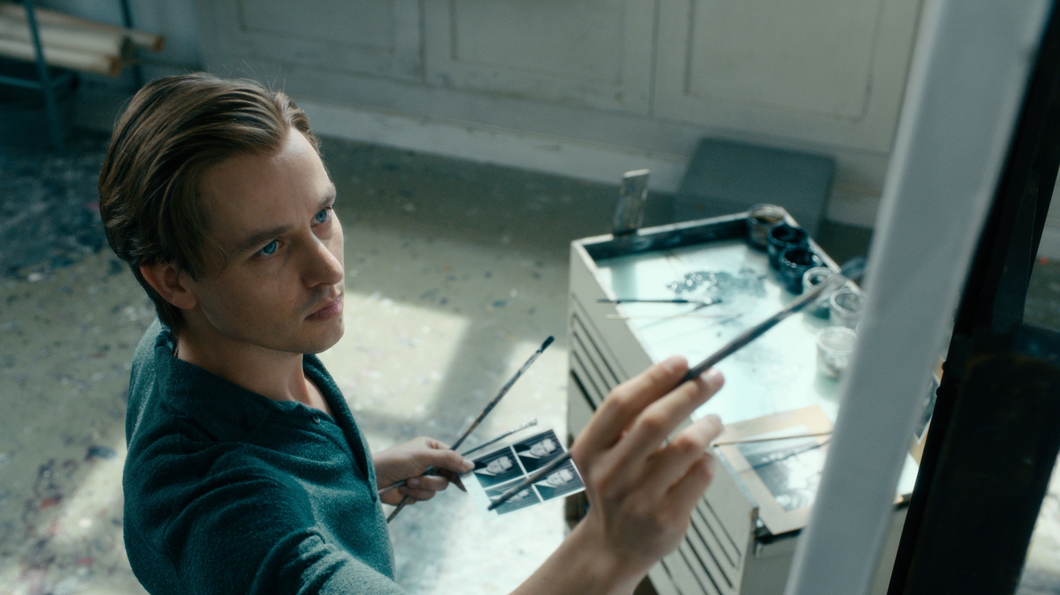 Never Look Away (2019)