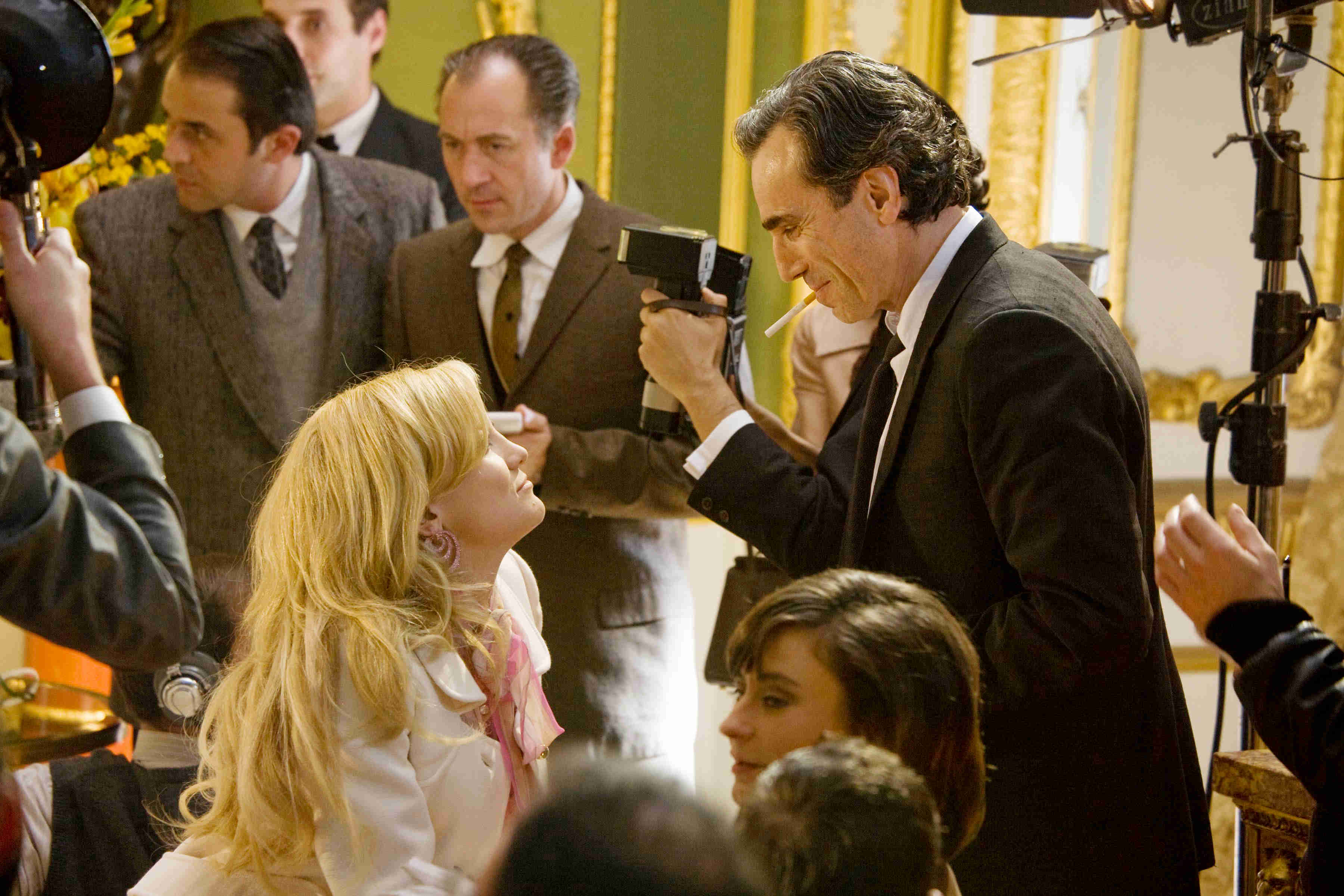 Kate Hudson stars as Stephanie Necrophuros and Daniel Day-Lewis stars as Guido Contini in The Weinstein Company's Nine (2009). Photo credit by David James.