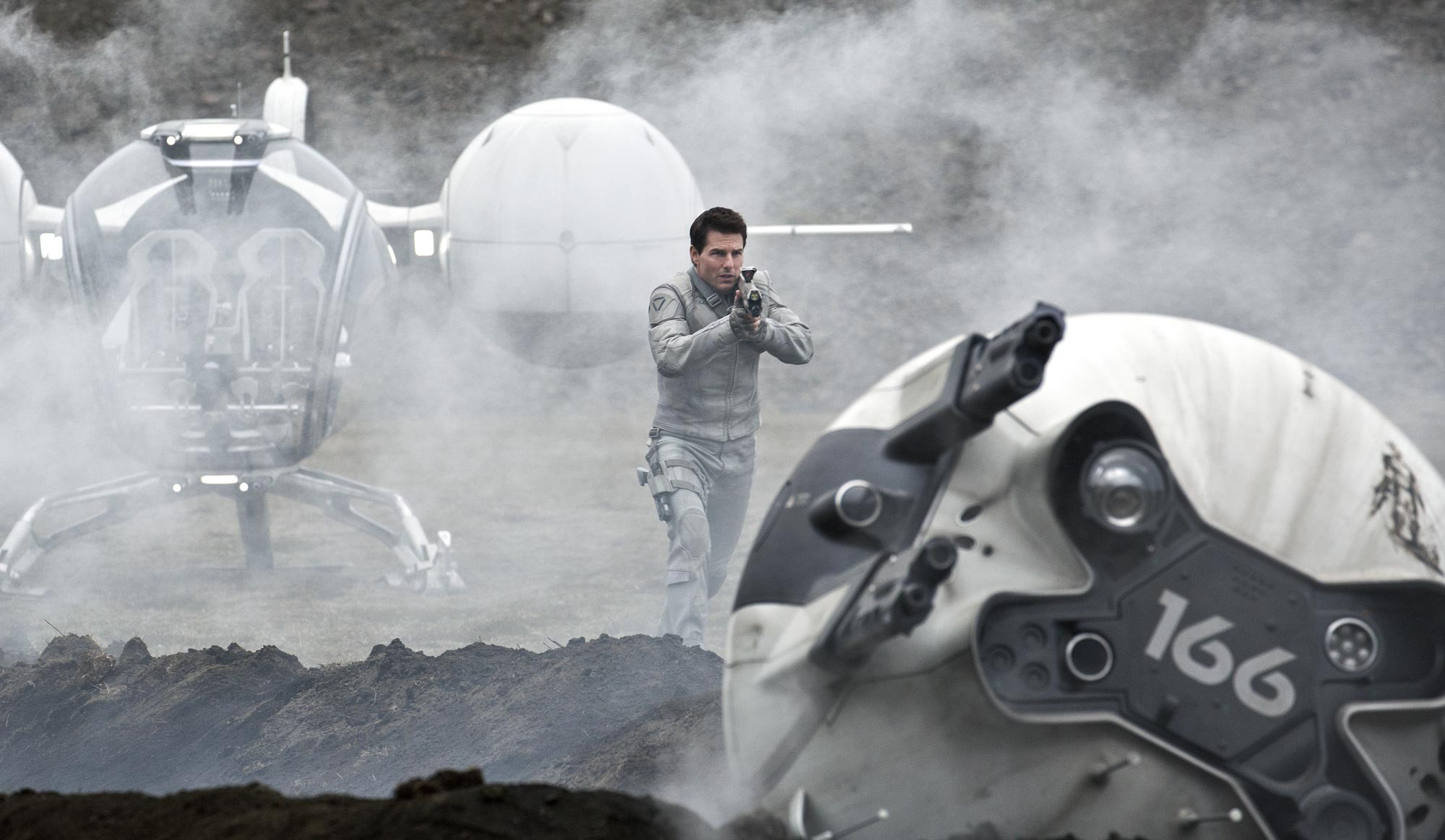 Tom cruise to visit china to promote oblivion
