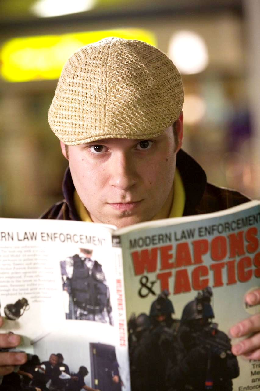 Seth Rogen stars as Ronnie Barnhardt in Warner Bros. Pictures' Observe and Report (2009)