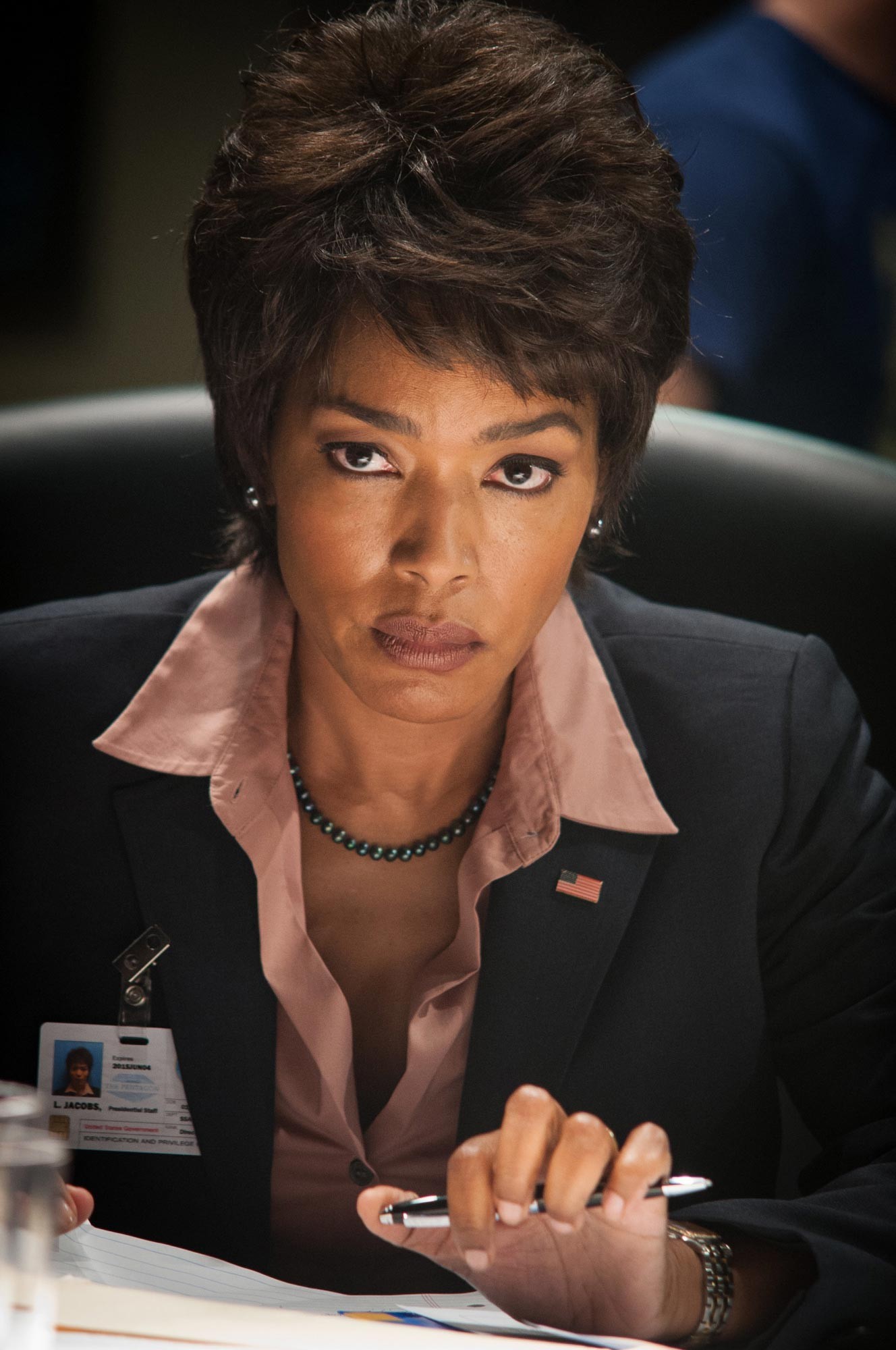 Angela Bassett stars as Lynne Jacobs in FilmDistrict's Olympus Has Fallen (2013)