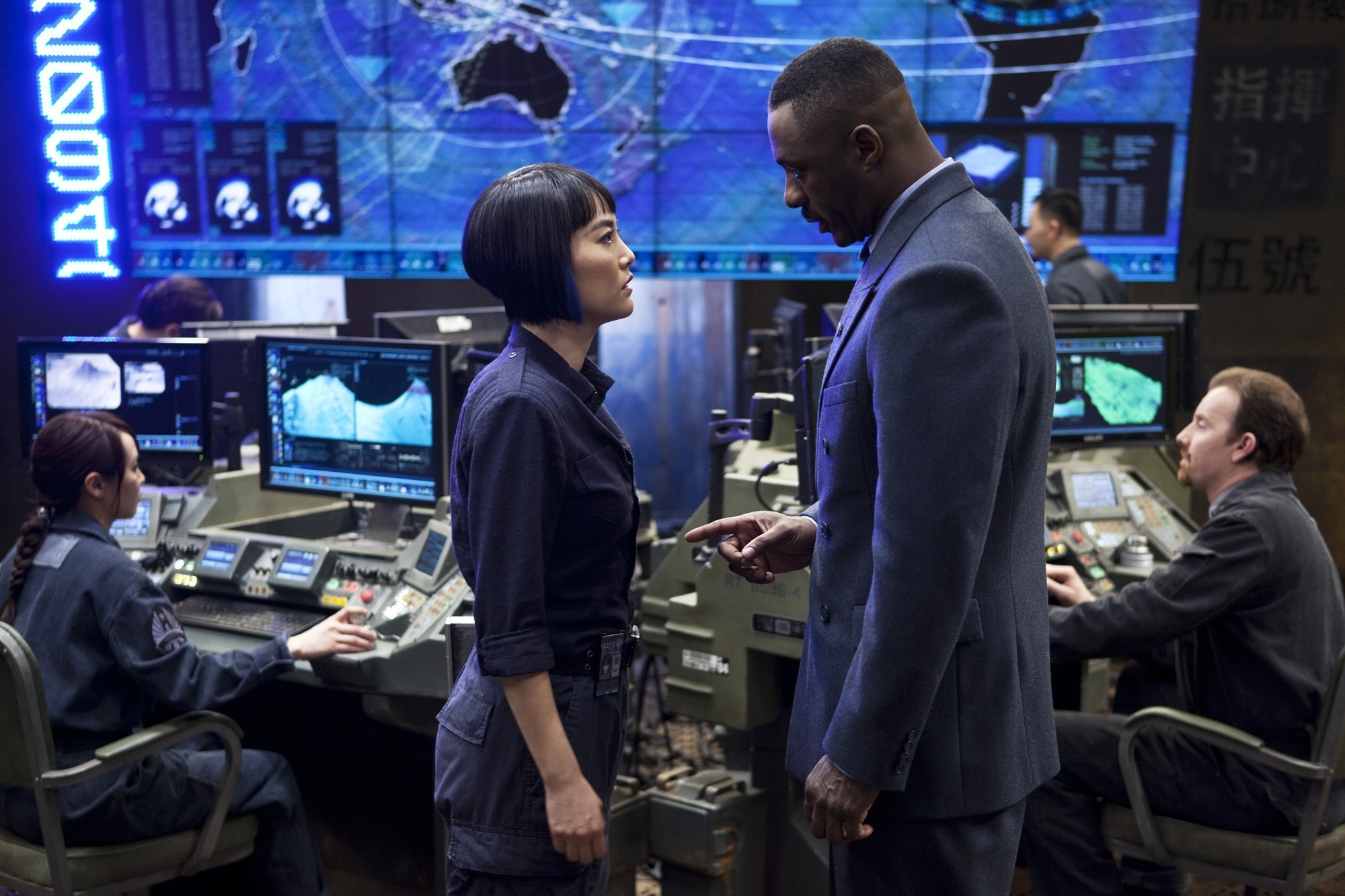 Rinko Kikuchi stars as Mako Mori and Idris Elba stars as Stacker Pentecost in Warner Bros. Pictures' Pacific Rim (2013)