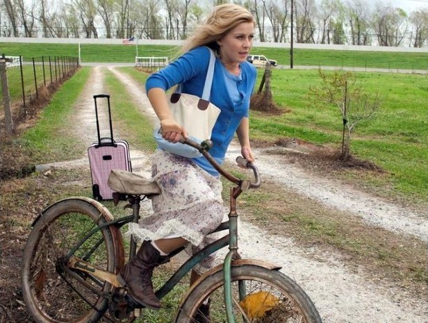 Paradise (2013) Cast, Crew, Synopsis and Movie Info