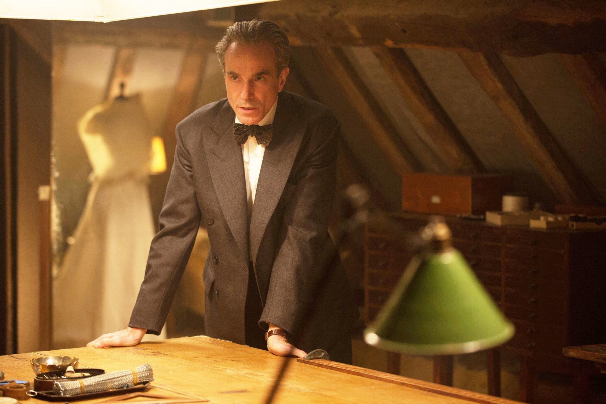 Phantom Thread (2017) Pictures, Trailer, Reviews, News, DVD and Soundtrack