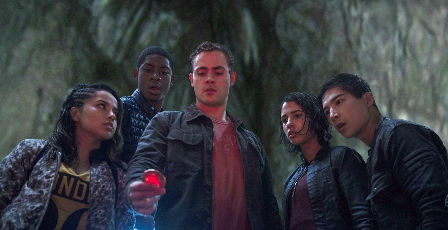 Becky G, RJ Cyler, Dacre Montgomery, Naomi Scott and Ludi Lin in Lionsgate Films' Power Rangers (2017)