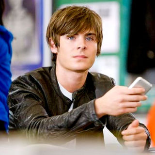 17 Again Picture 22