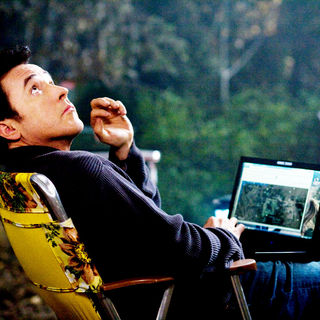 John Cusack stars as Jackson Curtis in Columbia Pictures' 2012 (2009)