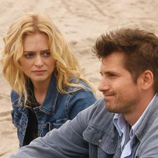 Heather Graham as Hope and Jeremy Sisto as Will in First Look Pictures' Broken (2007)