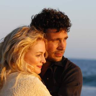 Heather Graham as Hope and Jeremy Sisto as Will in First Look Pictures' Broken (2007)