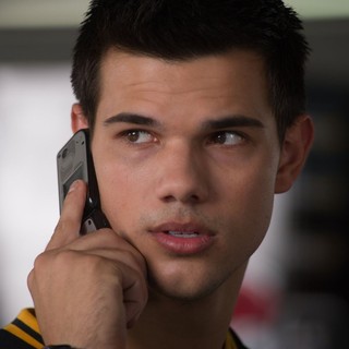 Taylor Lautner stars as Nathan in Lionsgate Films' Abduction (2011)