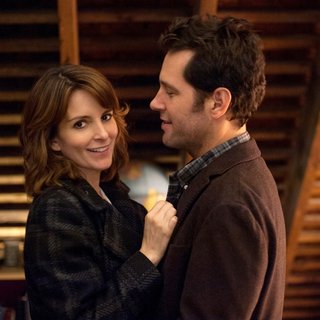 Tina Fey stars as Portia Nathan and Paul Rudd stars as John Pressman in Focus Features' Admission (2013)