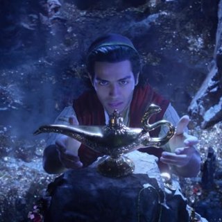 Mena Massoud stars as Aladdin in Walt Disney Pictures' Aladdin (2019)