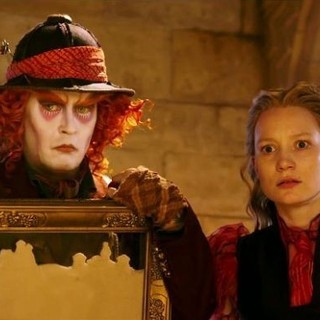 Alice Through The Looking Glass Picture 8