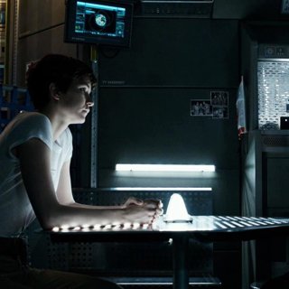 Katherine Waterston stars as Daniels and Billy Crudup stars as Christopher Oram in 20th Century Fox's Alien: Covenant (2017)