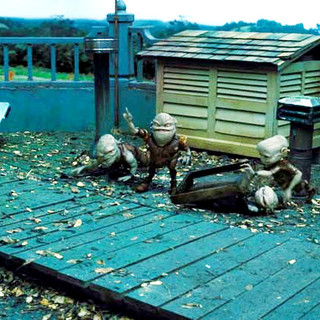 Aliens In The Attic Picture 7