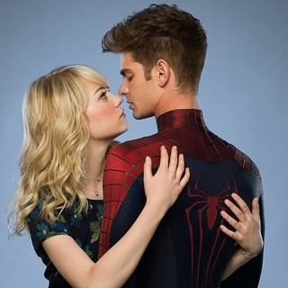 Emma Stone stars as Gwen Stacy and Andrew Garfield stars as Peter Parker/Spider-Man in Columbia Pictures' The Amazing Spider-Man 2 (2014)