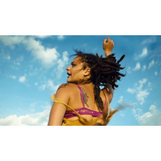 American Honey Picture 1