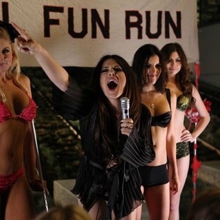 Attack Of The 50 Foot Cheerleader Picture 16