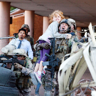 Battle: Los Angeles Picture 13