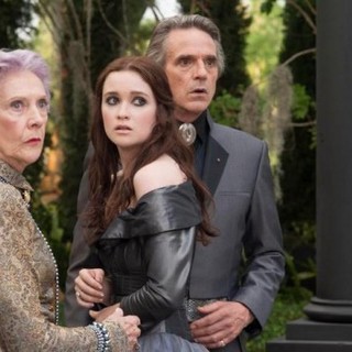 Eileen Atkins, Alice Englert and Jeremy Irons in Warner Bros. Pictures' Beautiful Creatures (2013)