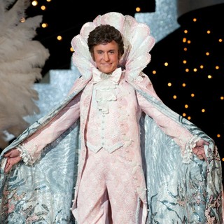 Behind The Candelabra Picture 6