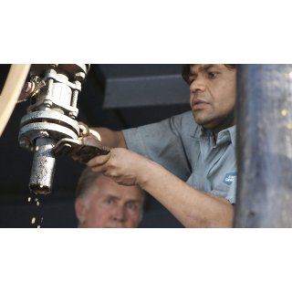 Bhopal: A Prayer for Rain (2014)