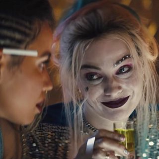 Jurnee Smollett stars as Dinah Lance/Black Canary and Margot Robbie stars as Harley Quinn in Warner Bros. Pictures' Birds of Prey: And the Fantabulous Emancipation of One Harley Quinn (2020)