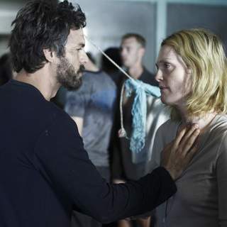 Mark Ruffalo and Julianne Moore in Miramax Films' Blindness (2008). Photo credit: Ken Woroner.