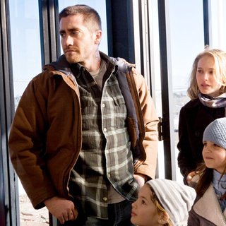 Jake Gyllenhaal, Taylor Geare, Natalie Portman and Bailee Madison in Lionsgate Films' Brothers (2009)