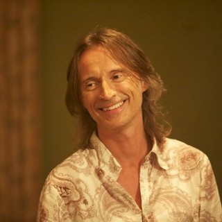 Robert Carlyle stars as Lachlan MacAldonich in Strand Releasing's California Solo (2012)