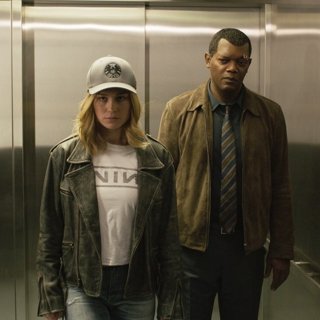 Captain Marvel Picture 39