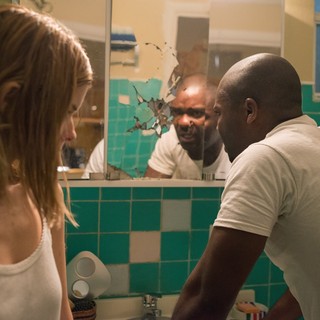 Kate Mara stars as Ashley Smith and David Oyelowo stars as Brian Nichols in Paramount Pictures' Captive (2015)