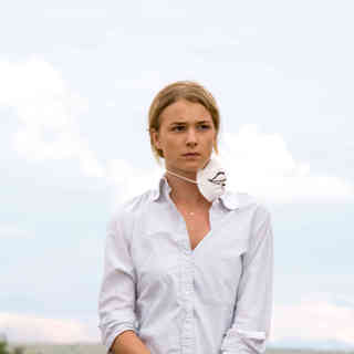 Emily VanCamp stars as Kate in Paramount Vantage's Carriers (2009)