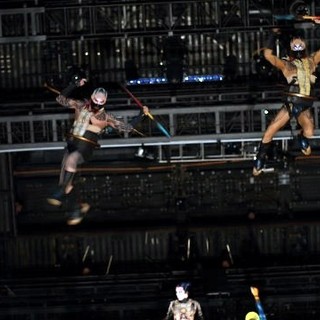 Cirque Du Soleil: Worlds Away Picture 14